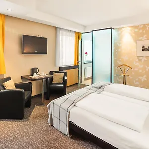 Hotel L'escala, Dreieich